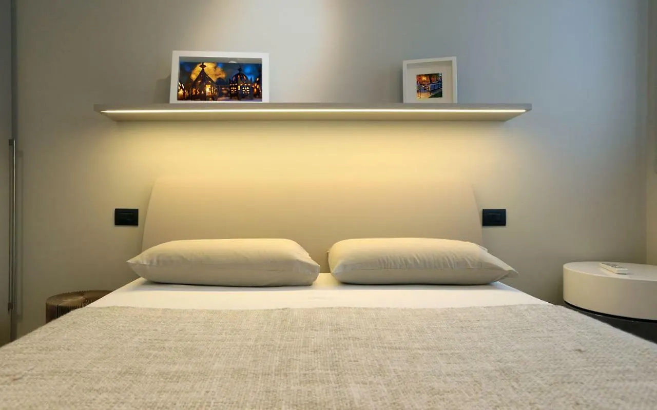 Suite Porta Romana #2 Milan Apartment